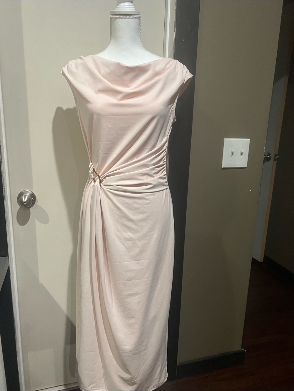 Elegant Blush Midi Dress with Draped Knot Detail